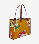 The new Lucia Tote in cotton