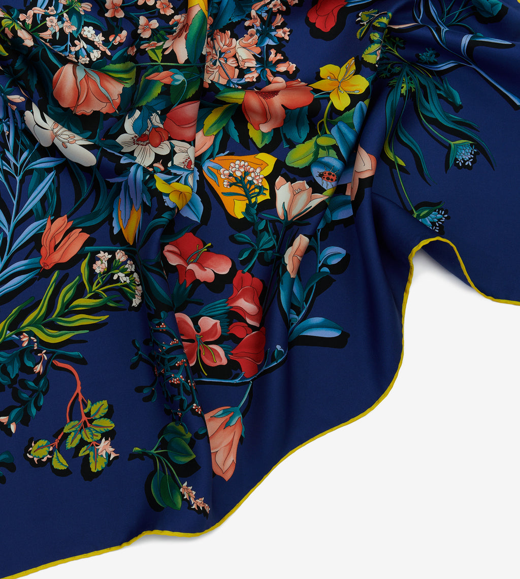 Foulard Ou écharpe En Soie Mantero Multicolore - Occasion, Style Bandana Ou Carré